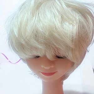 Blonde Women's Short Pixie cut with feathered bangs Wig new never worn